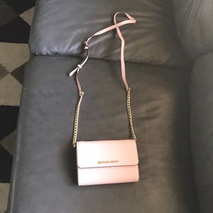 Michael Kors Crossbody with detachable strap